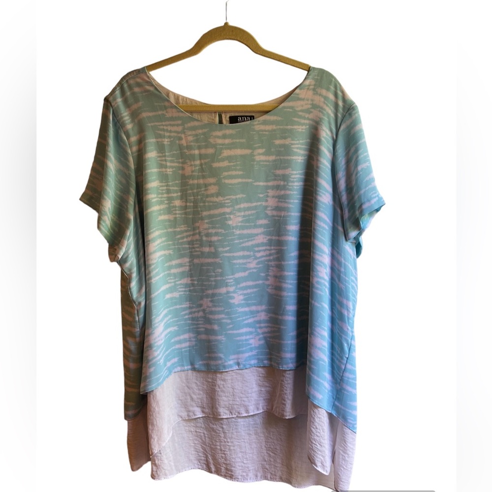 a.n.a. Women's Size 2X Blue and White Hi-Low Blouse